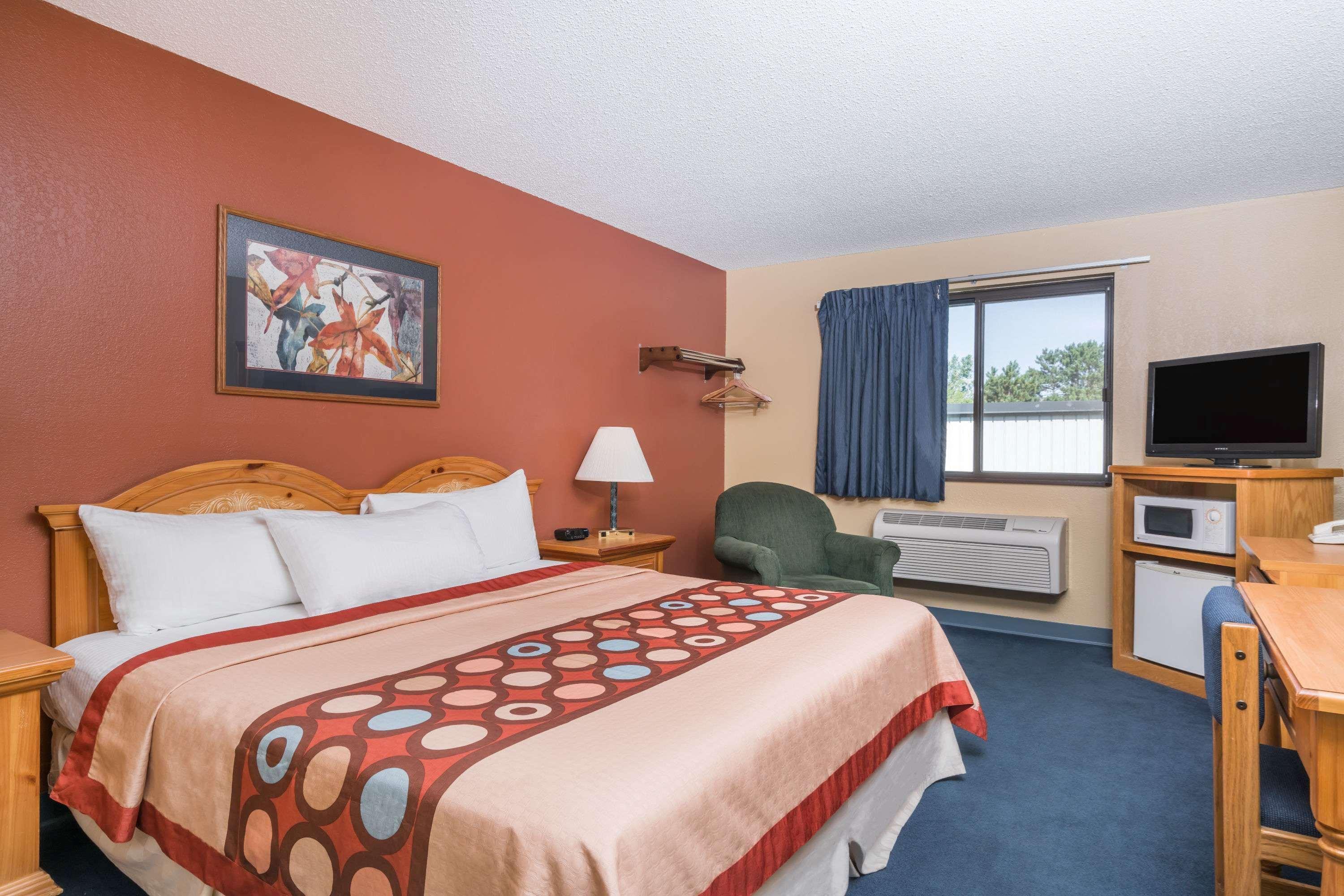 Отель Super 8 By Wyndham Baxter/Brainerd Area Экстерьер фото